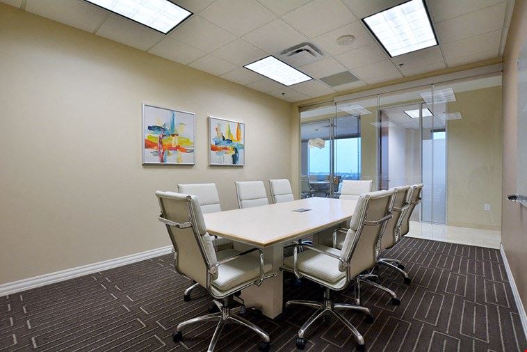 8 Person Meeting Room