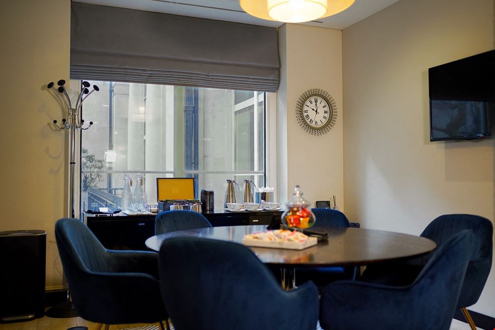 One Avenue Group - Birchin Court