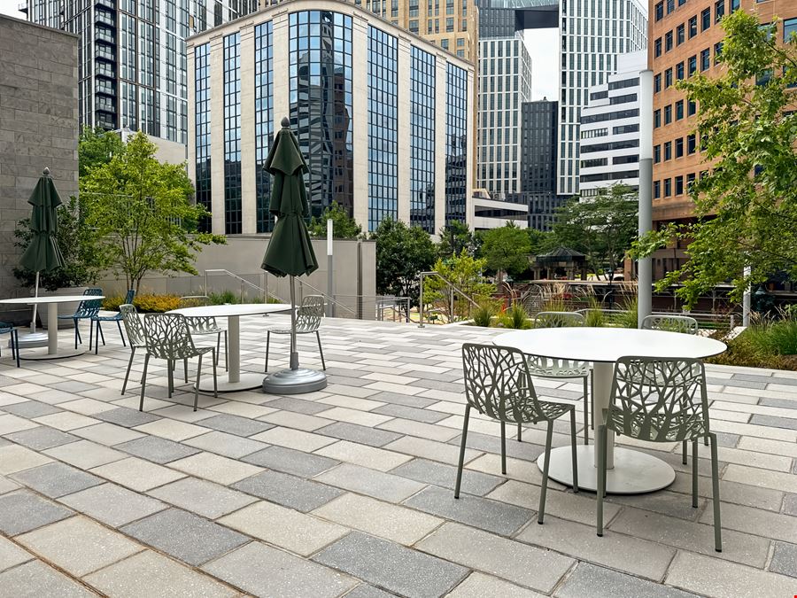 MD, Bethesda - Bethesda Metro Ctr