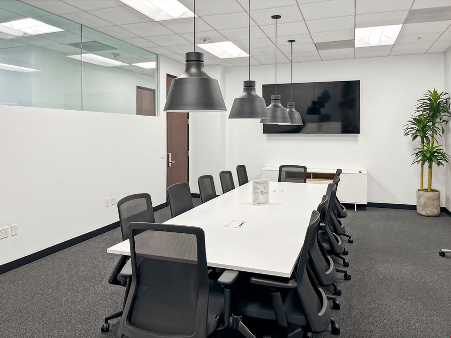 CA, Irvine - Main St