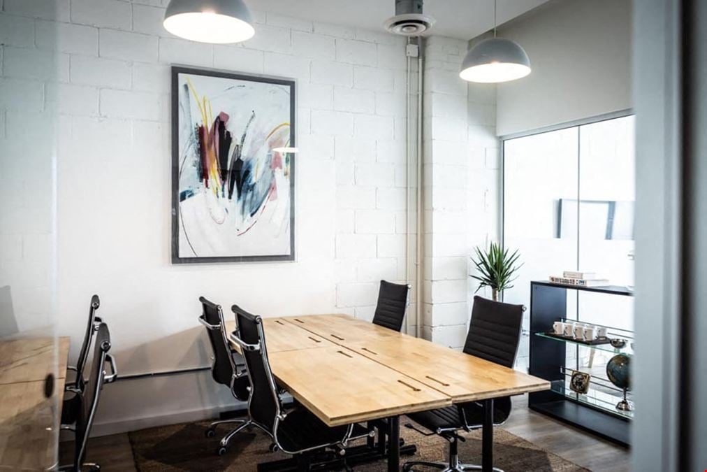 10-Person Office