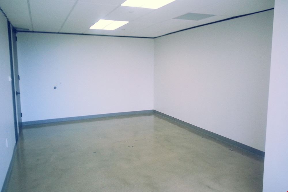 7322-7324 Southwest Freeway