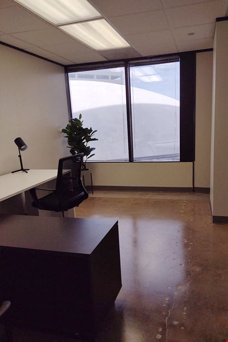 7322-7324 Southwest Freeway