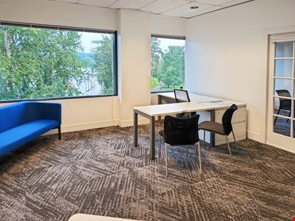 Regus - Portland - River Park Center