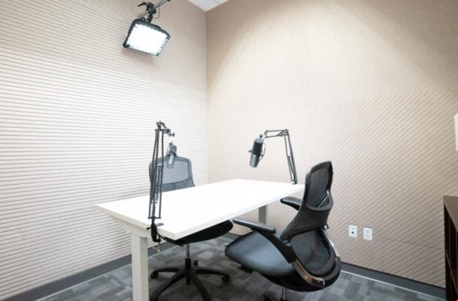 RECORDING STUDIO
