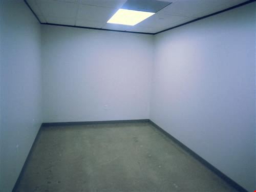 7322-7324 Southwest Freeway