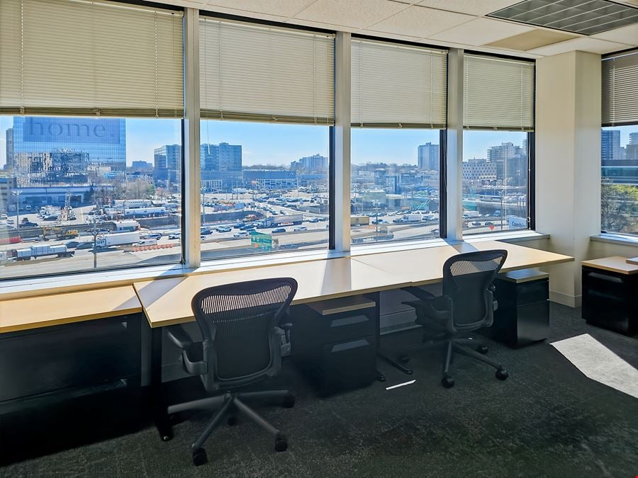 Regus - Fort Lee