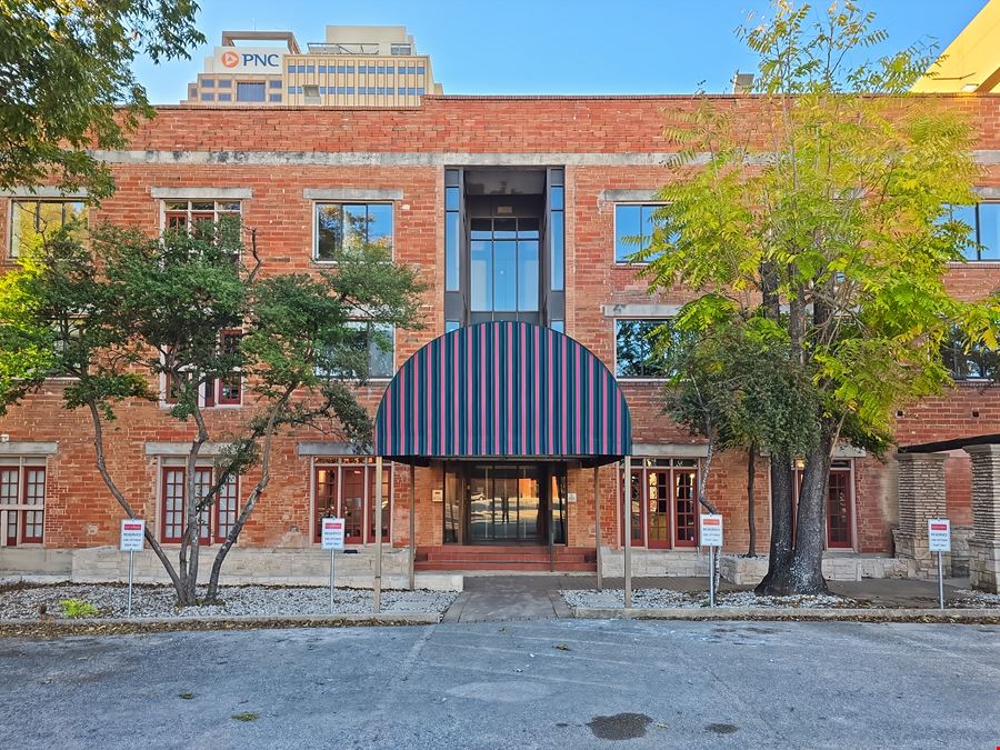 TX, San Antonio - Soledad St