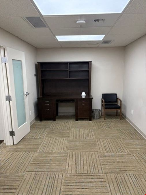 Suite P (Massage Room)