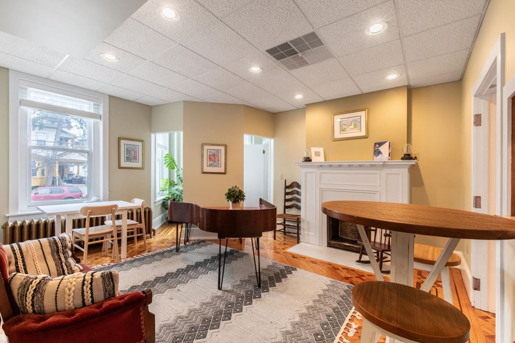 Lighthouse Realty CoWorking Space