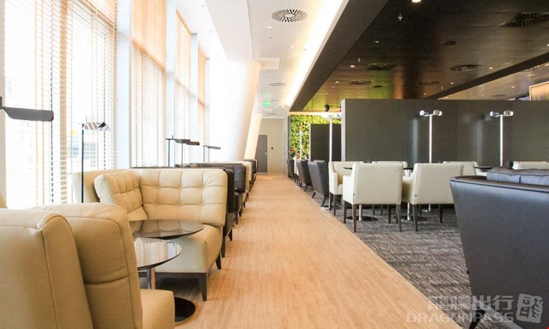 Etiuda Executive Lounge Warsaw Chopin Airport Terminal A