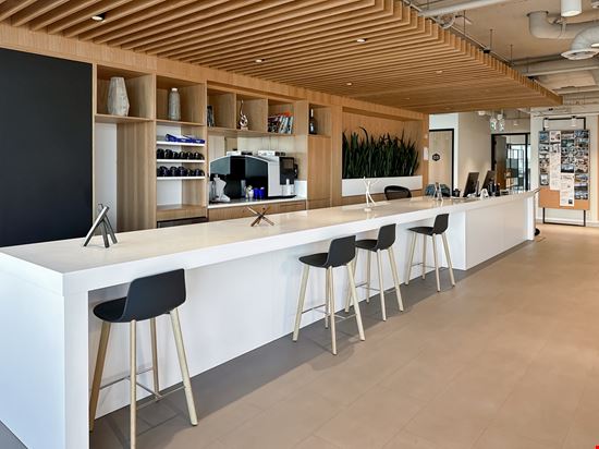 BC, Vancouver - 525 West 8th Avenue