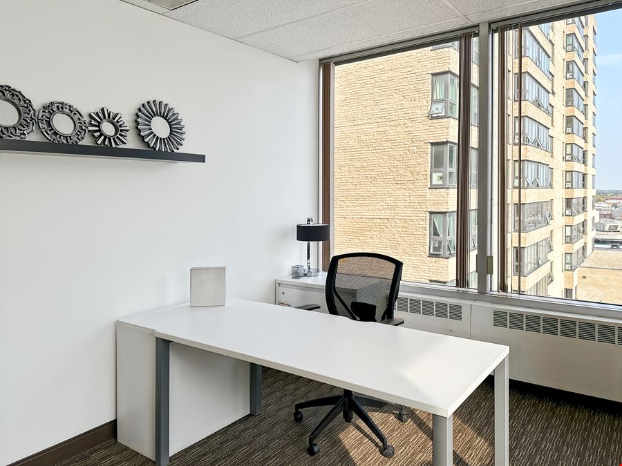 SK, Regina - City Centre - Royal Bank Building