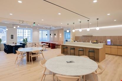 Preview of Industrious - Houston Downtown - desk space in Houston