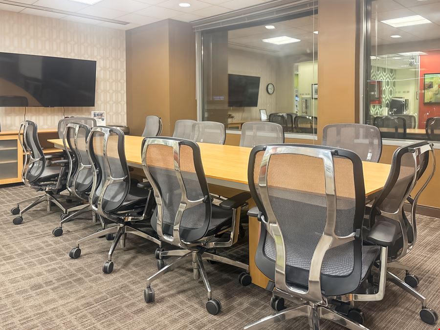 Regus - Burr Ridge - Village Center