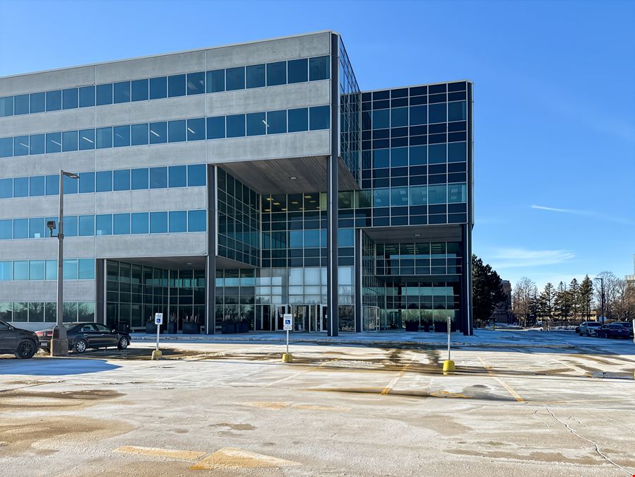Regus - Downers Grove - Executive Towers West