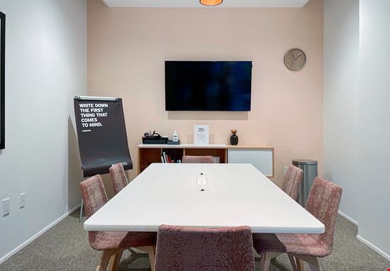 NC, Raleigh - Spaces Crabtree Terrace