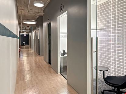 Spaces - Chicago- 1 N State Street