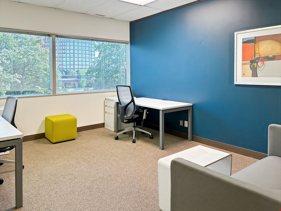 MI, Troy - Troy Liberty Center