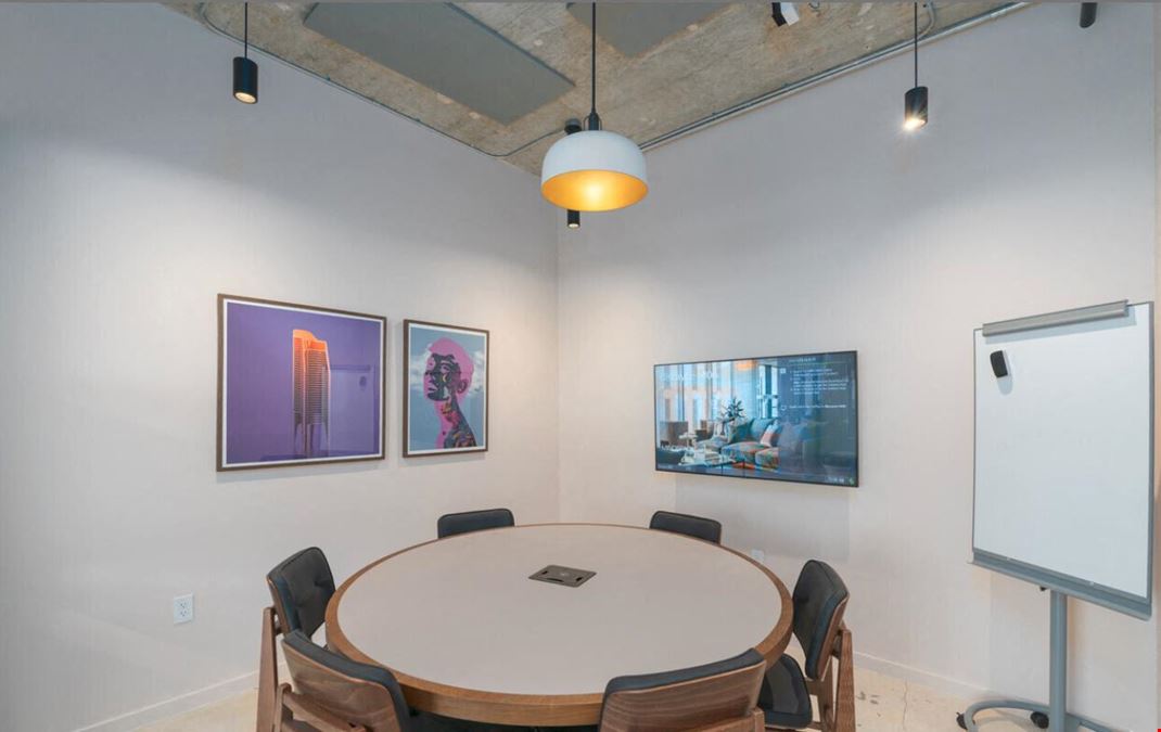 Corner Suite