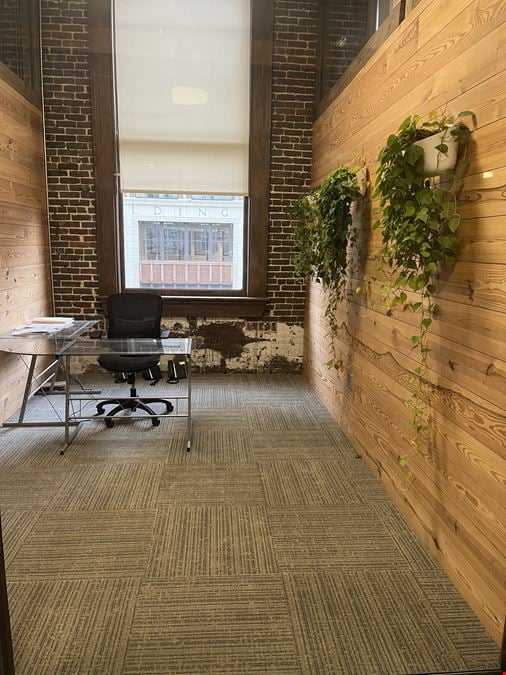 Private Office 202