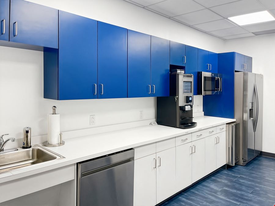 PA, Center Valley - Saucon Creek Rd