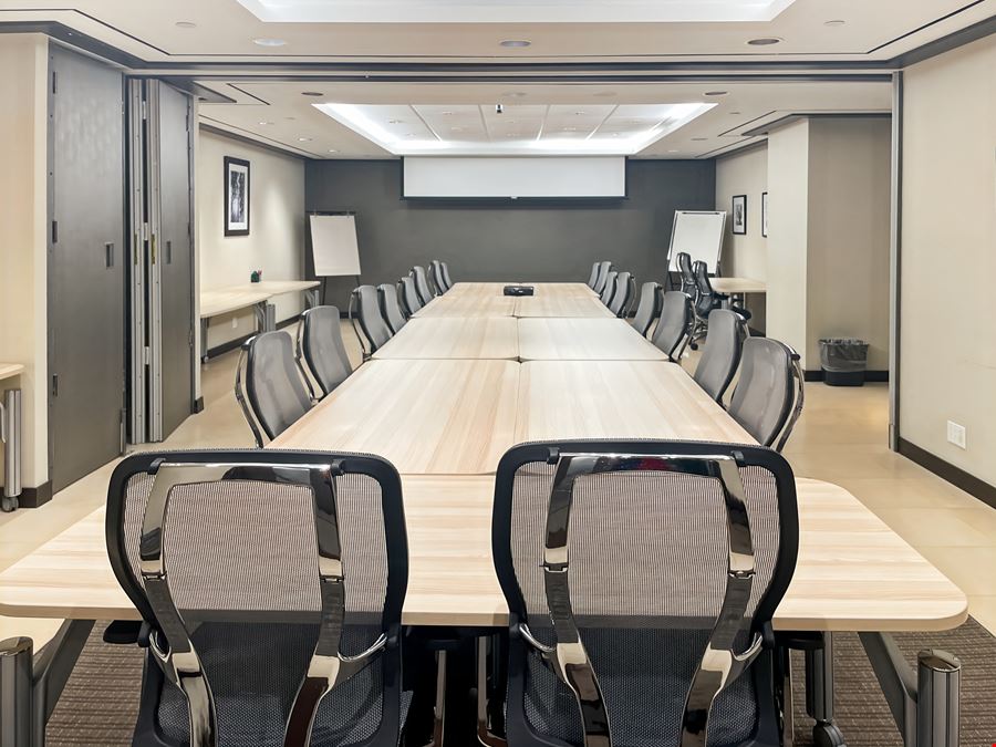 Regus - Toronto - First Canadian Place