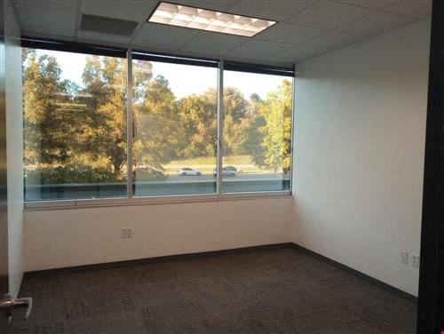 Workstyle Flexible Spaces - 1840 Pyramid Place