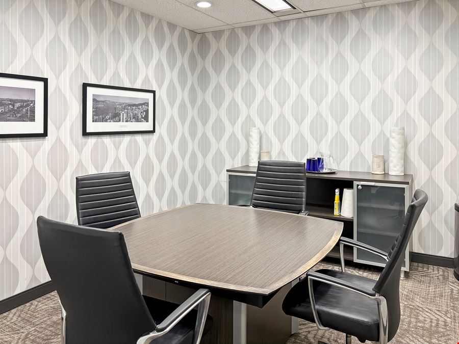 ON, Toronto - Bloor and Yonge