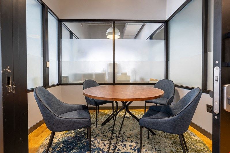 Expansive 100 S State