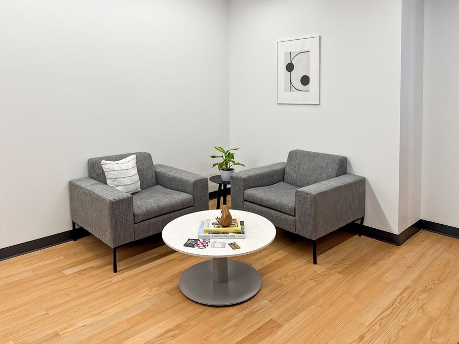 Regus - Chicago - Goose Island