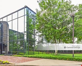 1355 B Lynnfield Road