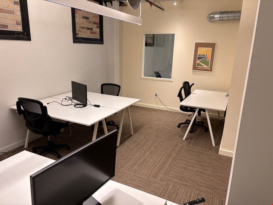 Private office for 5 (417)
