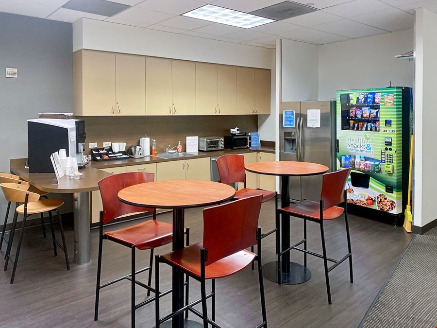 CA, San Ramon - Crow Canyon Plaza