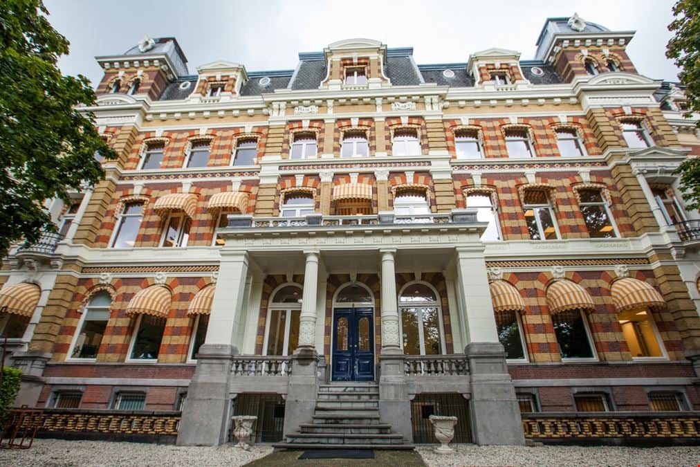 StartDock - Westplein