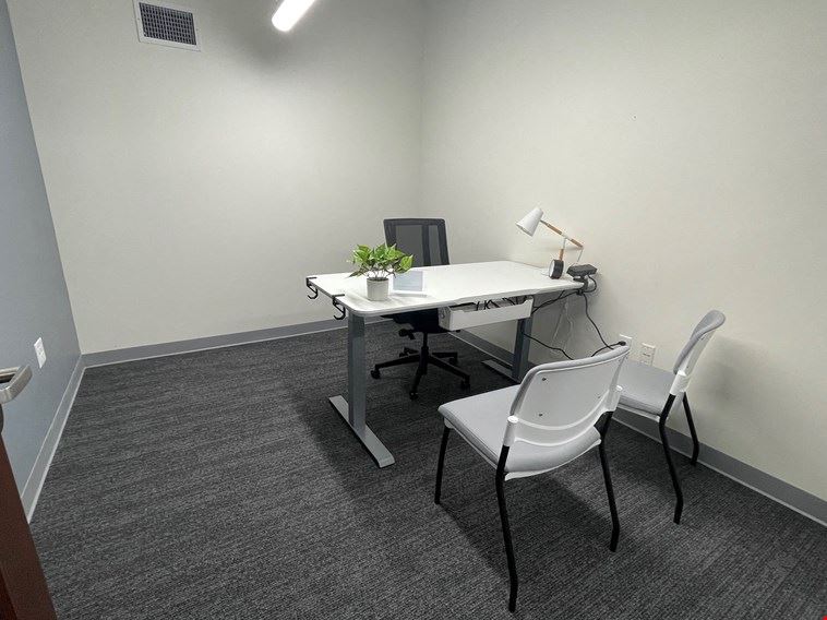 Day Office 432 ($25/hr or 1cr/hr)