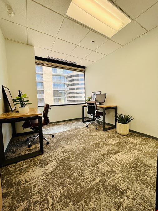 3-4 Person Window Office