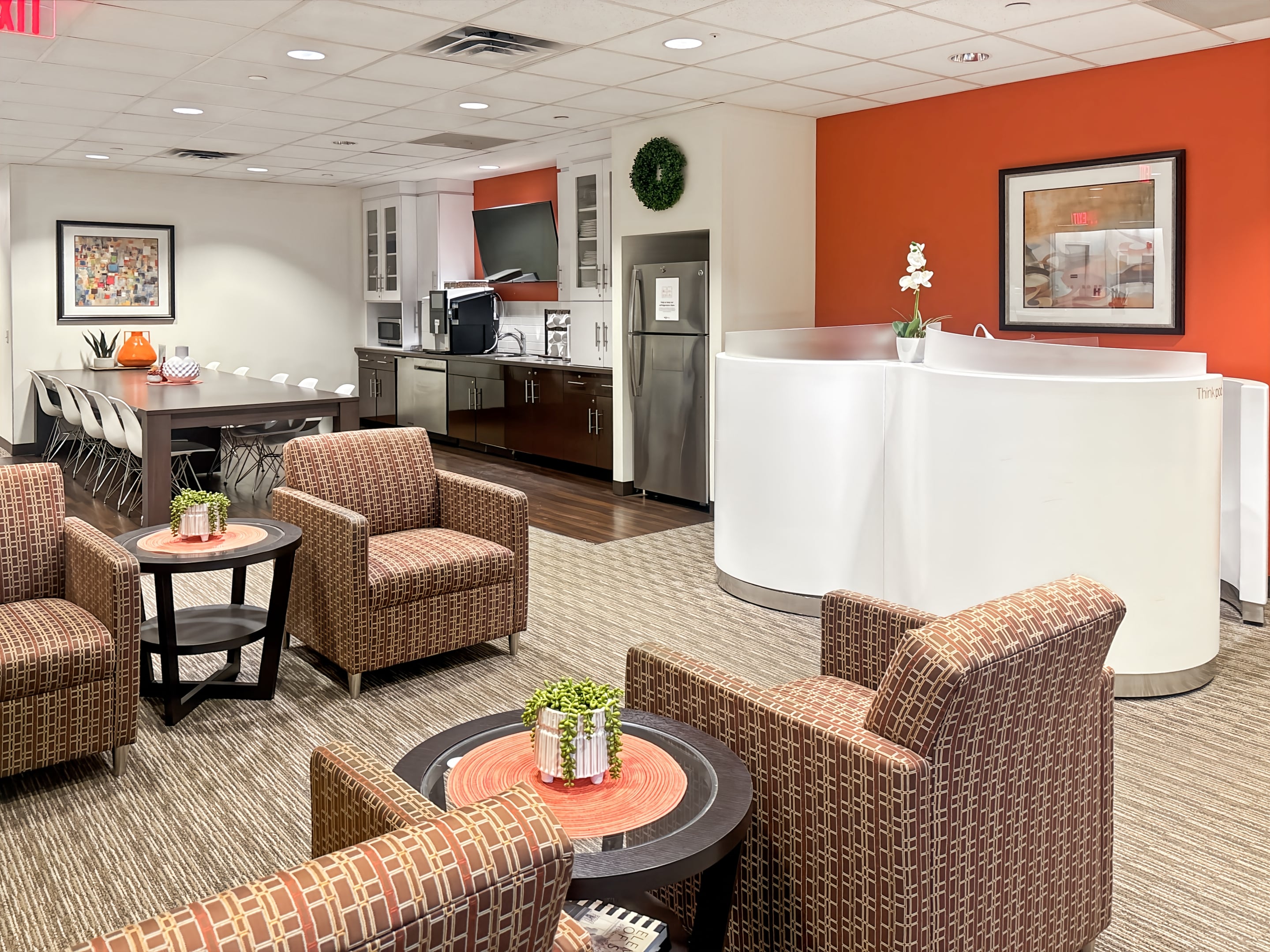 Shared workspaces at Regus - New Brunswick - Plaza II | CoworkingCafe