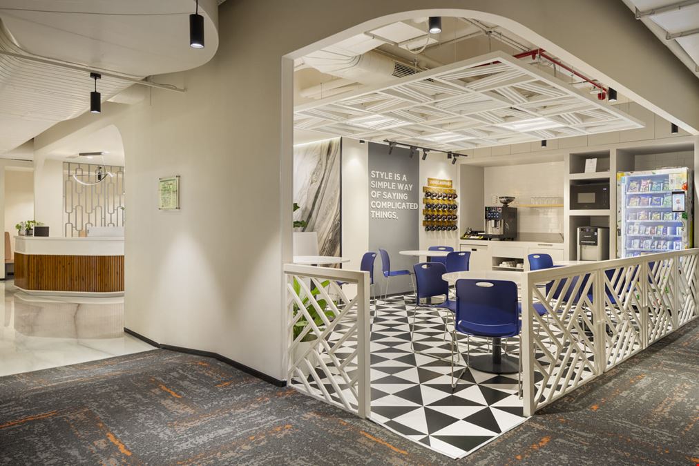 CorporatEdge UB City, Bengaluru