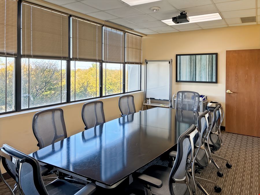 TX, Grapevine - Vineyard Centre II