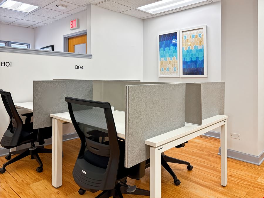 IL, Winfield - County Farm Rd