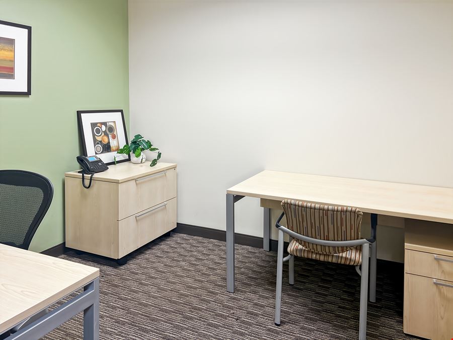 Regus - Ann Arbor – South State Commons