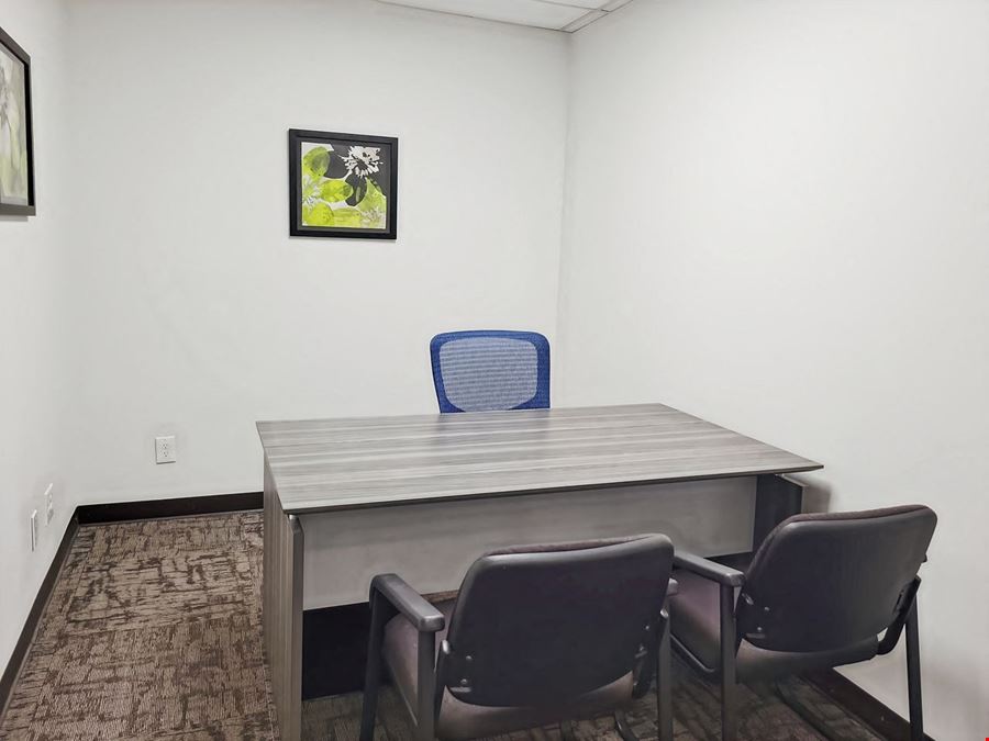 Regus - Lafayette - The Plaza