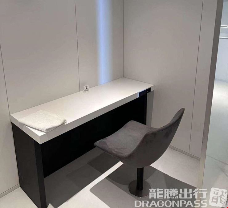 Power Lounge Premium Tokyo International (Haneda) Airport Terminal 2