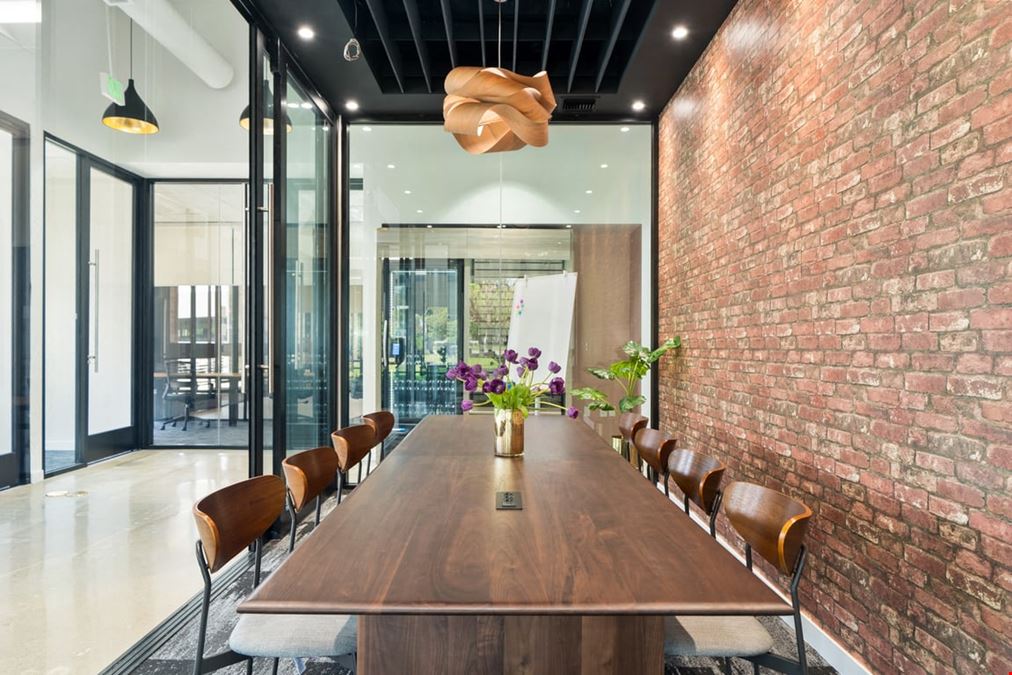 1C 8 Person Meeting Room