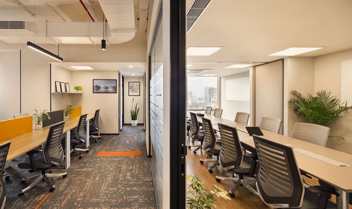 CorporatEdge UB City, Bengaluru