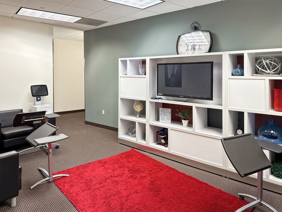 CA, San Ramon - Crow Canyon Plaza