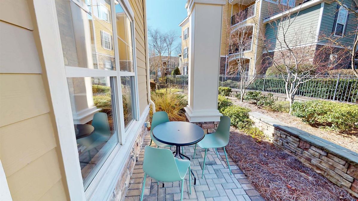 Apt CoWork at Cottonwood Reserve - Open Seating
