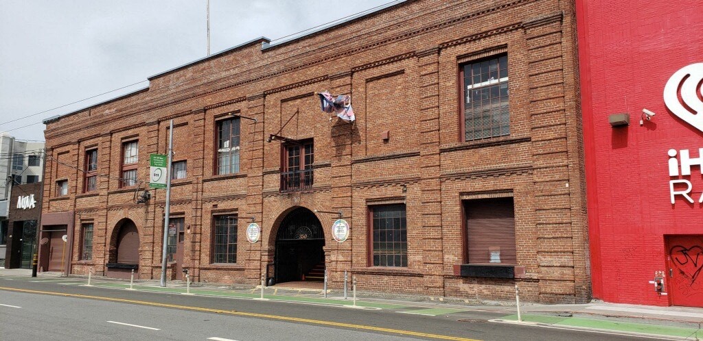 Shared Workspaces at 350 Townsend Street, San Francisco, CA | CoworkingCafe