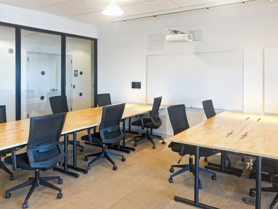 MN, Minneapolis - Lagoon Ave